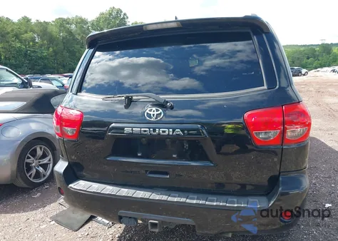 2012 Toyota Sequoia Sr5 4.6L V8 z USA, uszkodzony, nr VIN 5TDBM5G14CS002098